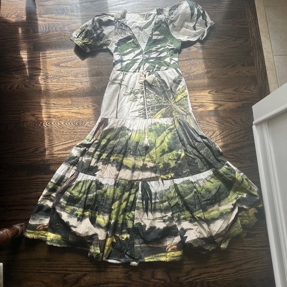 Elegant Green and White Women's Dress